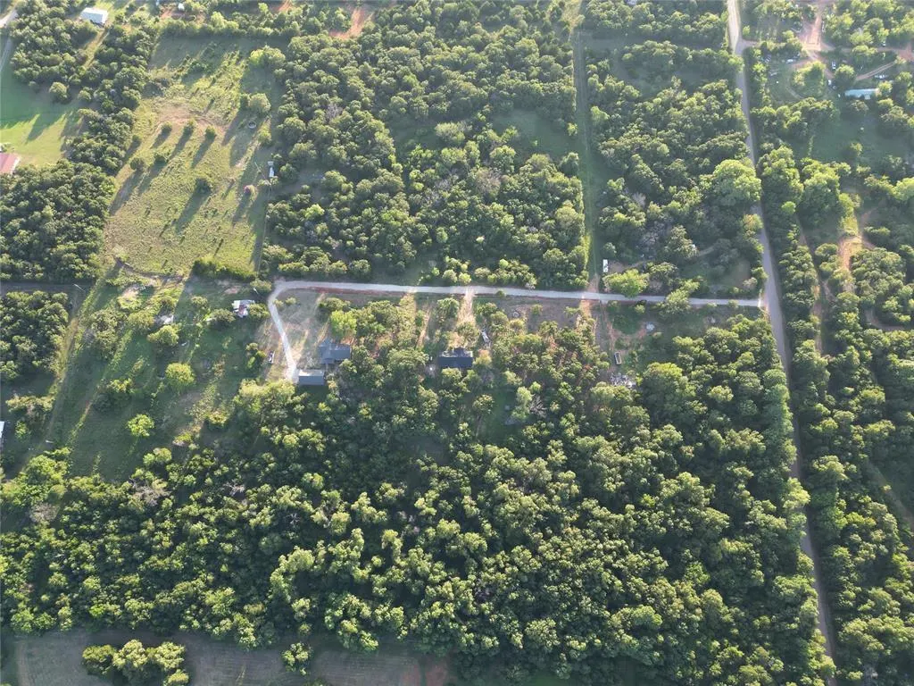 Photo 5 — 2 NE Lynch Road, Luther, OK 73054