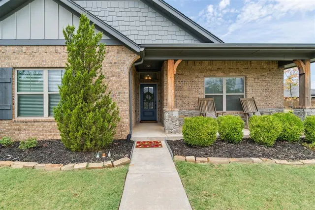 Photo 4 — 16901 Picasso Drive, Oklahoma City, OK 73170
