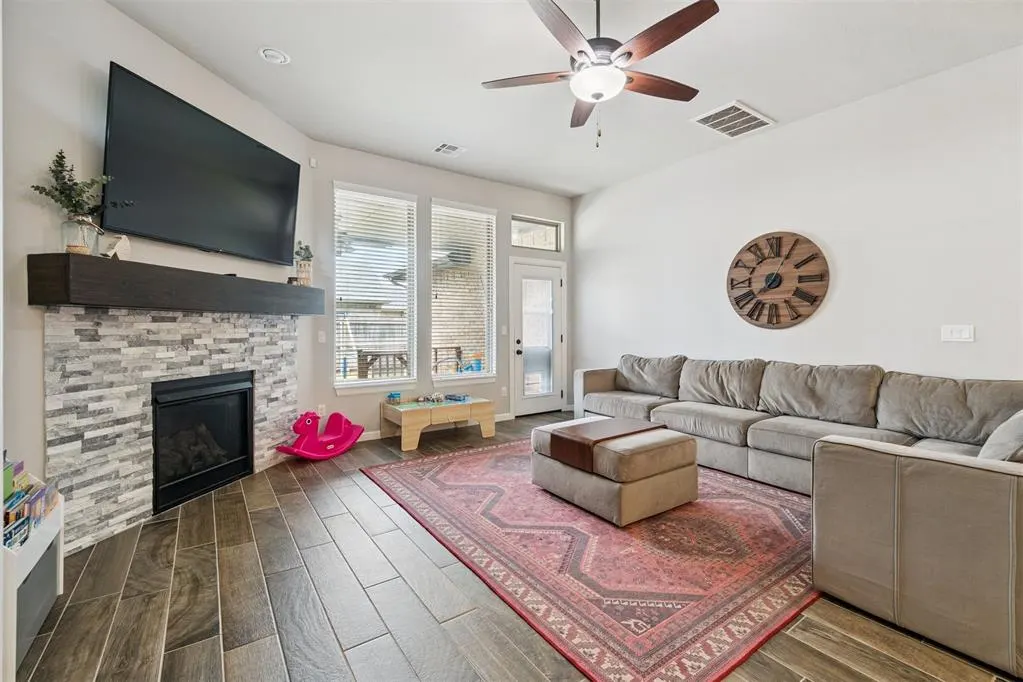Photo 13 — 16901 Picasso Drive, Oklahoma City, OK 73170