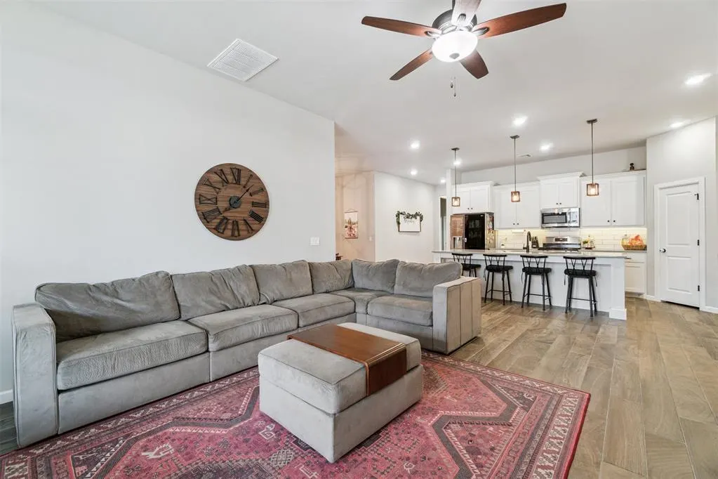 Photo 14 — 16901 Picasso Drive, Oklahoma City, OK 73170