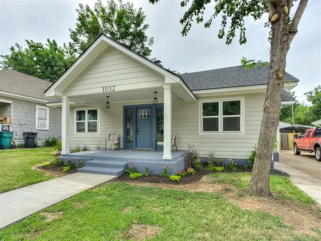 Photo 2 — 1932 NW 11th Street, Oklahoma City, OK 73106