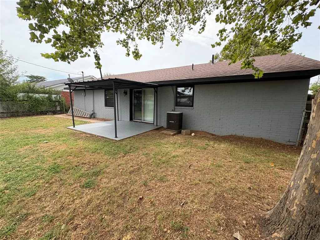 Photo 16 — 913 Hairston Street, Altus, OK 73521