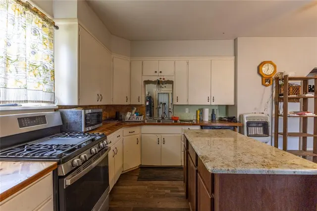 Photo 6 — 220 E Fay Avenue, Kingfisher, OK 73750
