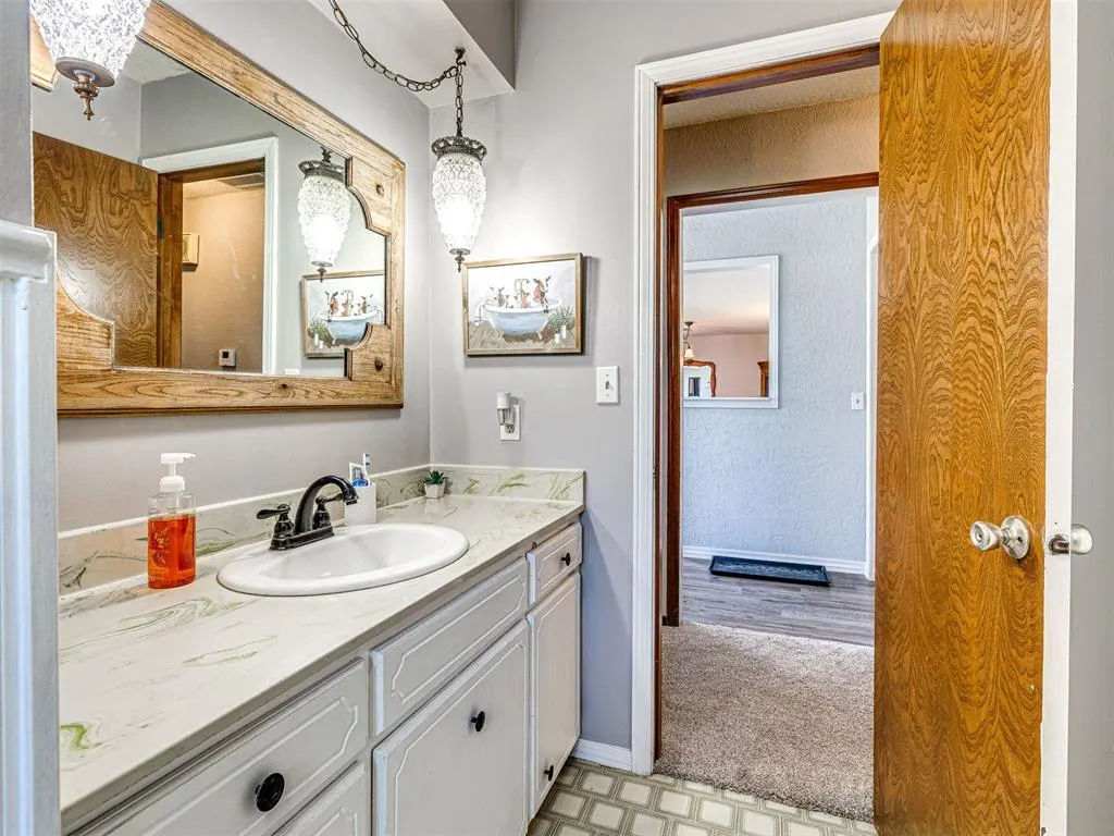 Photo 26 — 43310 Hazel Dell Road, Meeker, OK 74855