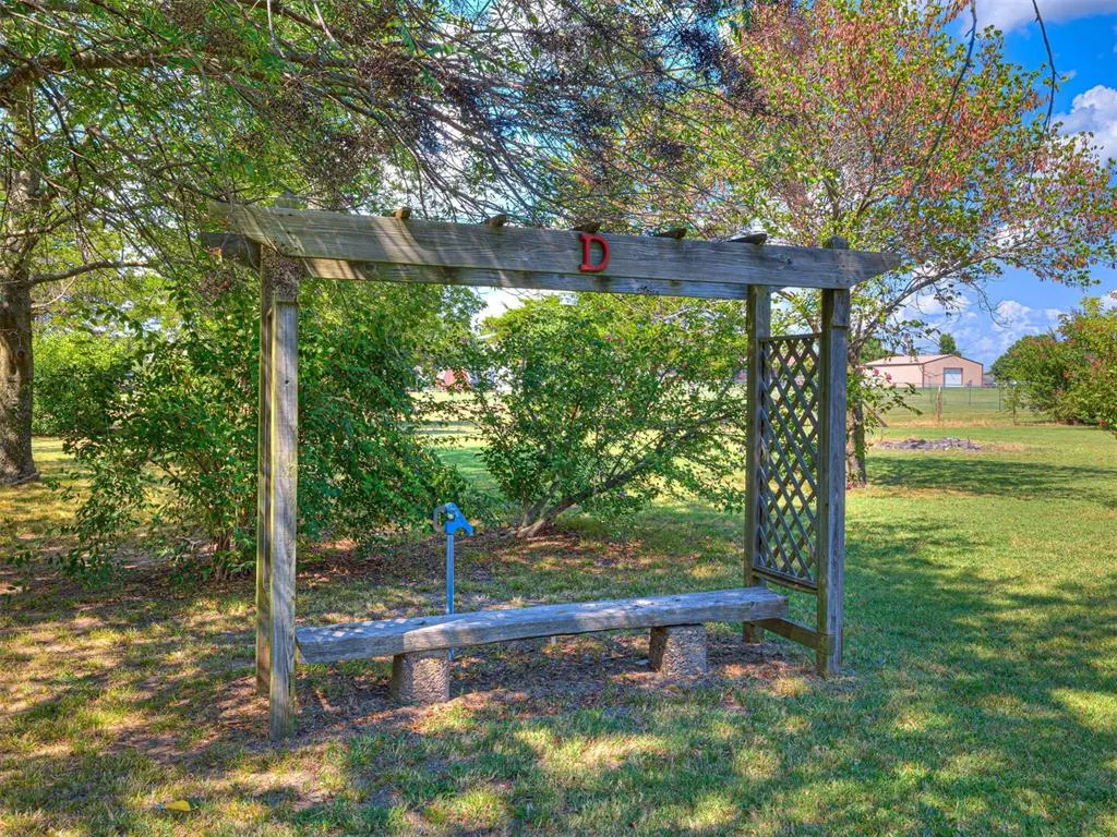 Photo 42 — 43310 Hazel Dell Road, Meeker, OK 74855