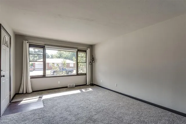 Photo 7 — 2309 W Glenhaven Drive, Midwest City, OK 73110