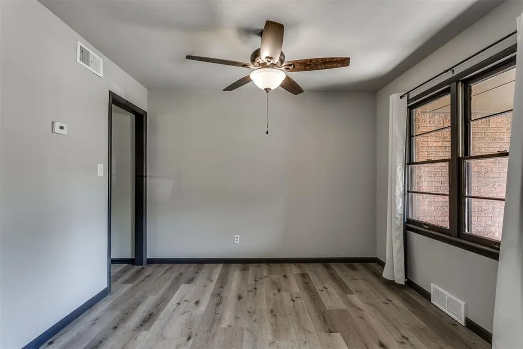 Photo 13 — 2309 W Glenhaven Drive, Midwest City, OK 73110