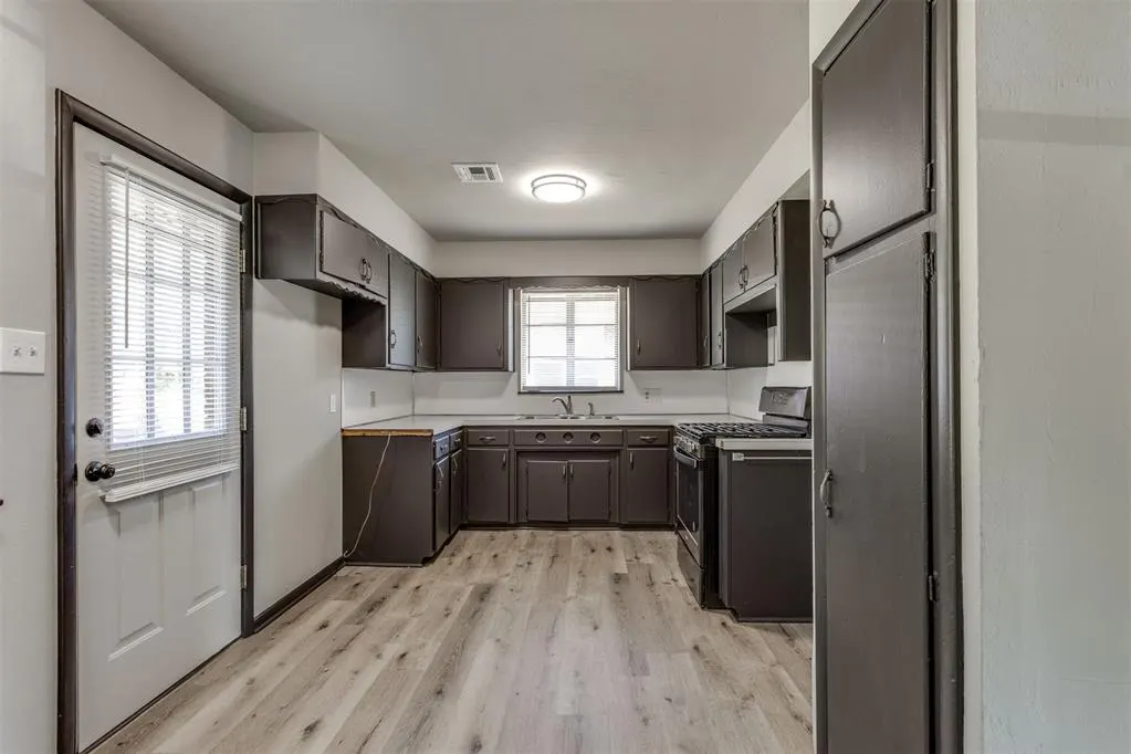 Photo 16 — 2309 W Glenhaven Drive, Midwest City, OK 73110