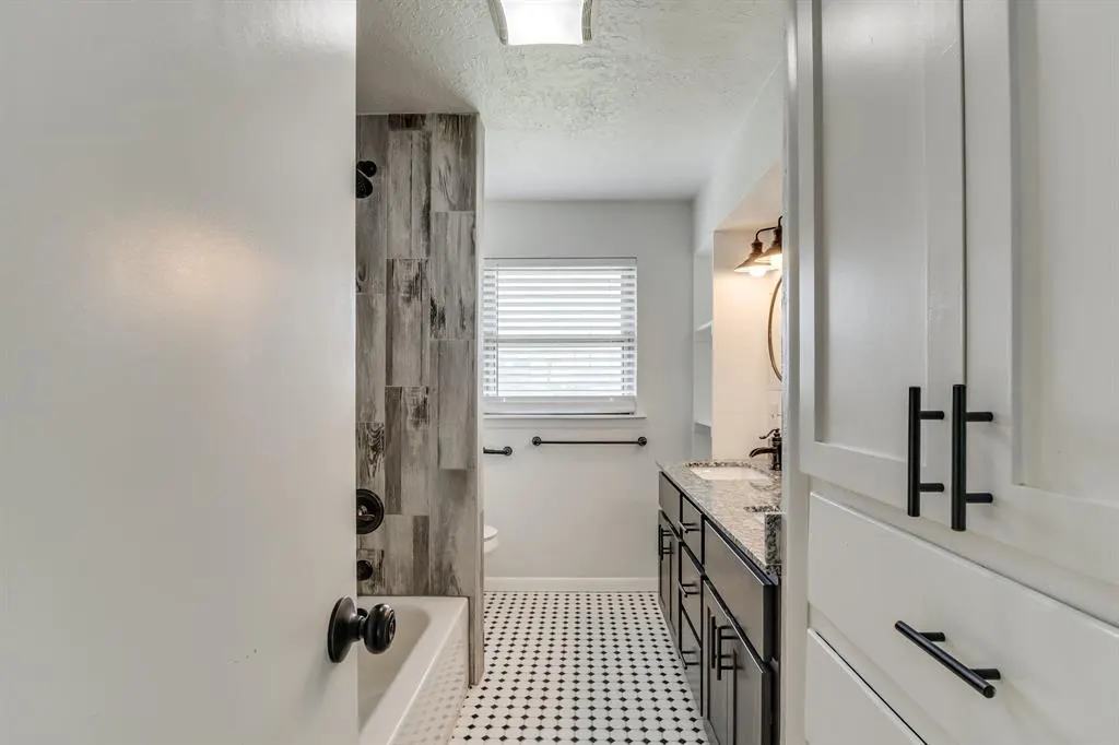 Photo 31 — 4101 NW 62nd Terrace, Oklahoma City, OK 73112