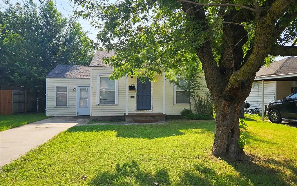 Front exterior — 4908 N College Avenue, Bethany, OK 73008