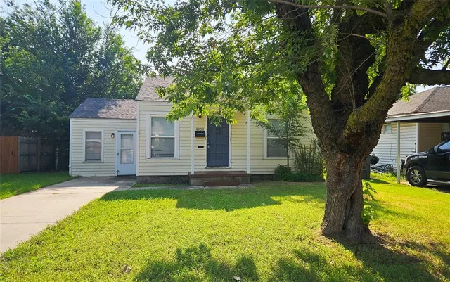 Front exterior — 4908 N College Avenue, Bethany, OK 73008