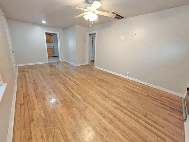Photo 3 — 4908 N College Avenue, Bethany, OK 73008
