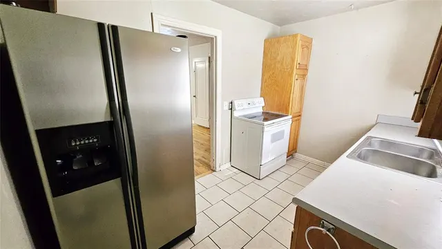 Photo 8 — 4908 N College Avenue, Bethany, OK 73008