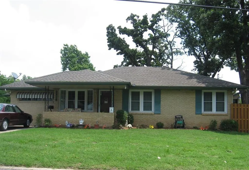 Front exterior — 2910 N College Avenue, Bethany, OK 73008