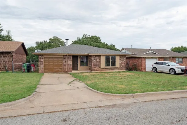 Photo 5 — 217 NW 88th Street, Oklahoma City, OK 73114