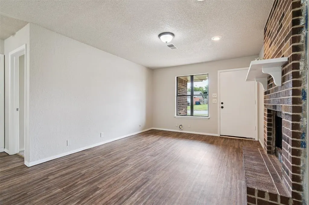 Photo 6 — 217 NW 88th Street, Oklahoma City, OK 73114