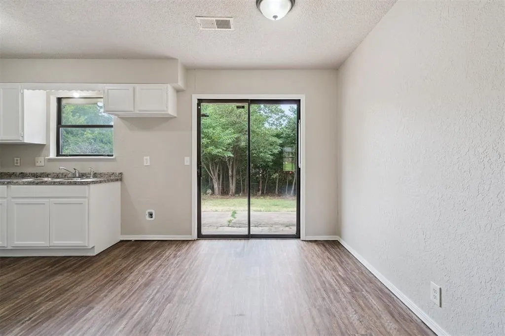 Photo 14 — 217 NW 88th Street, Oklahoma City, OK 73114