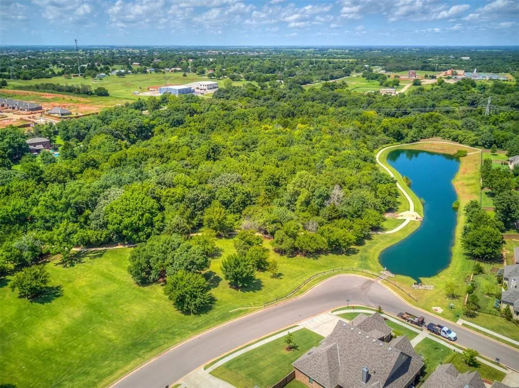 Photo 8 — 2708 Tanager Drive, Edmond, OK 73012