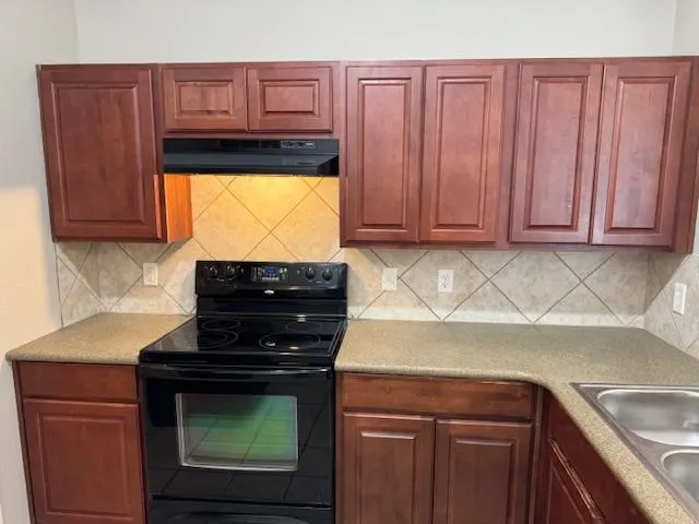 Photo 7 — 2609 Ga Zump Drive, Norman, OK 73069