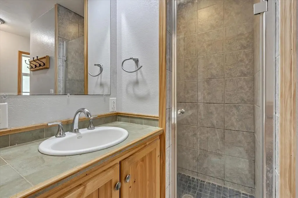 Photo 17 — 6804 NW 25th Street, Bethany, OK 73008