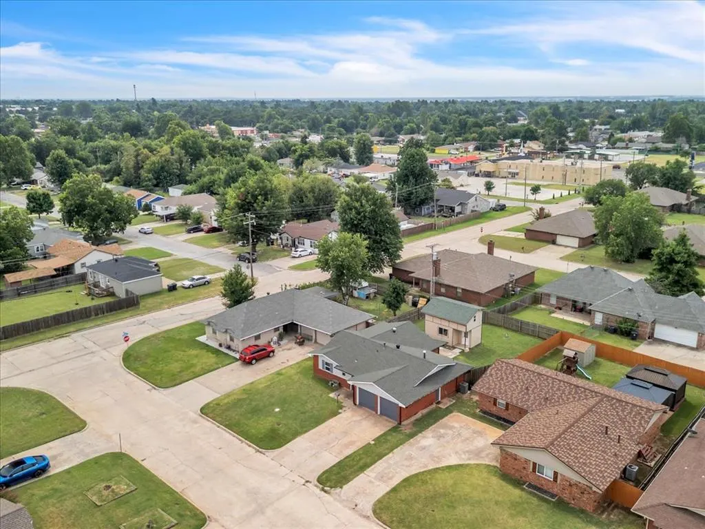 Photo 37 — 6804 NW 25th Street, Bethany, OK 73008