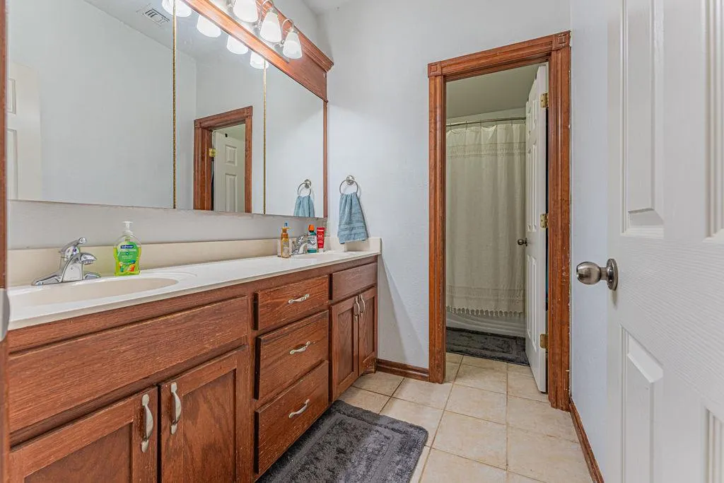 Photo 23 — 2834 County Street 2791, Chickasha, OK 73018