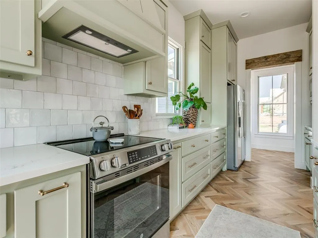 Photo 14 — 36 Hill Street, Carlton Landing, OK 74432