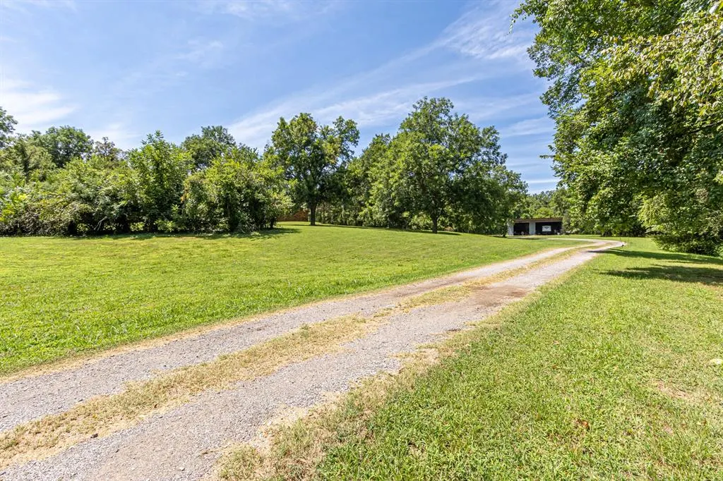 Photo 3 — 31169 Santa Fe Avenue, Norman, OK 73072