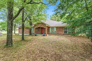 Sold home at 967 Honeysuckle Drive