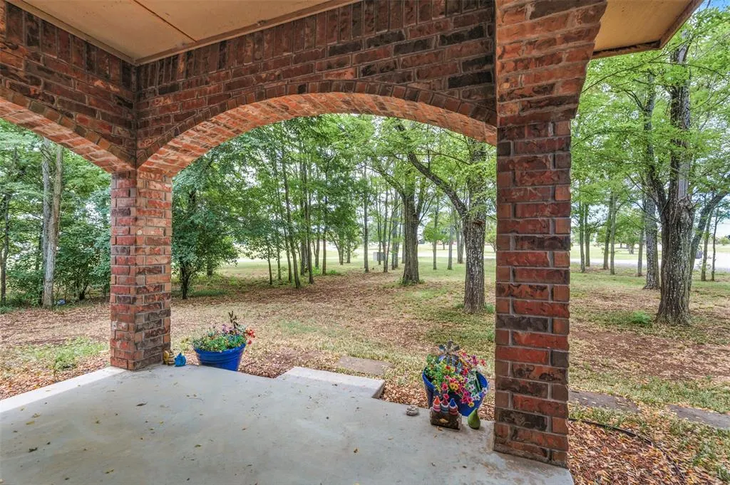Photo 4 — 967 Honeysuckle Drive, Tuttle, OK 73089