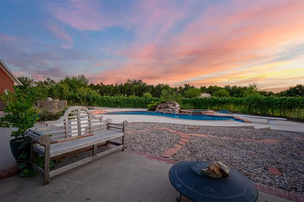 Photo 4 — 4001 Saint Croix Drive, Edmond, OK 73025