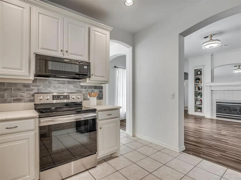 Photo 17 — 733 Longmeadow Lane, Edmond, OK 73003