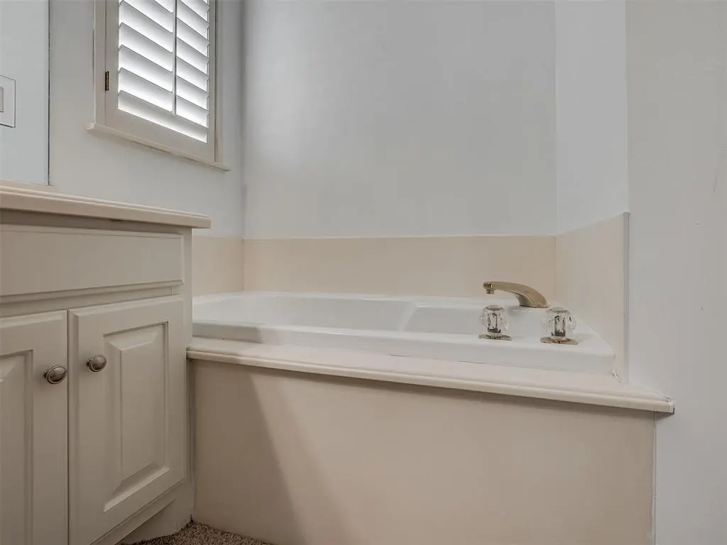 Photo 25 — 733 Longmeadow Lane, Edmond, OK 73003