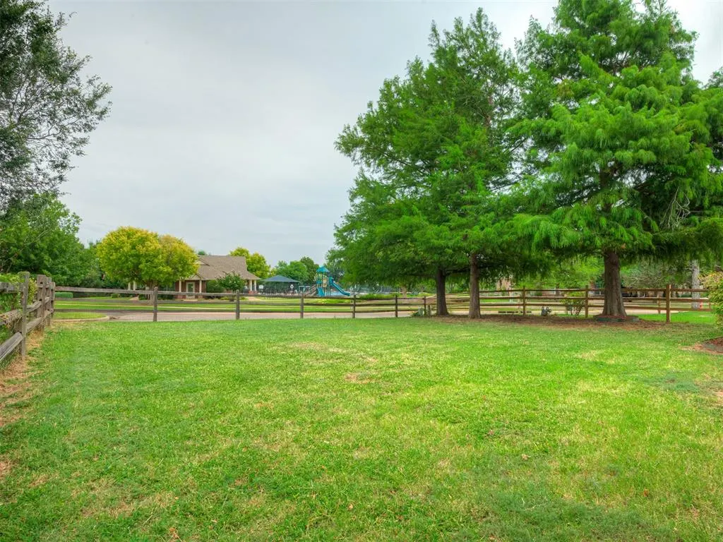 Photo 35 — 733 Longmeadow Lane, Edmond, OK 73003
