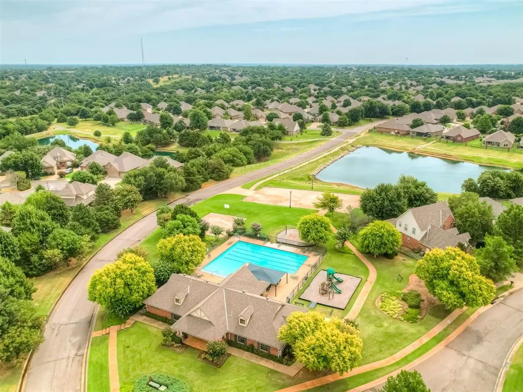 Photo 38 — 733 Longmeadow Lane, Edmond, OK 73003