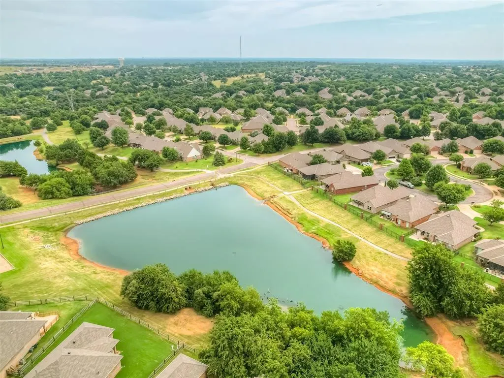 Photo 39 — 733 Longmeadow Lane, Edmond, OK 73003