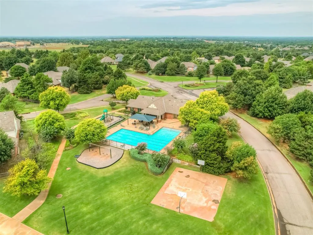 Photo 40 — 733 Longmeadow Lane, Edmond, OK 73003