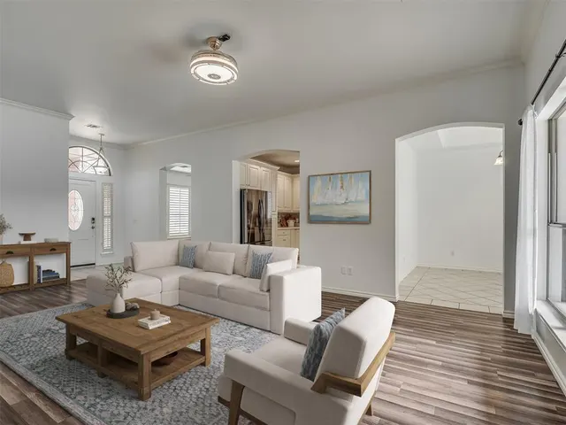 Photo 8 — 733 Longmeadow Lane, Edmond, OK 73003