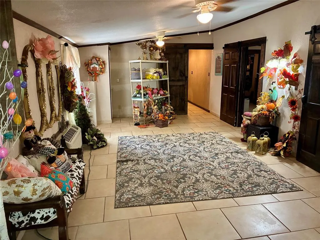 Photo 8 — 21508 S Frontage Road, Foss, OK 73647