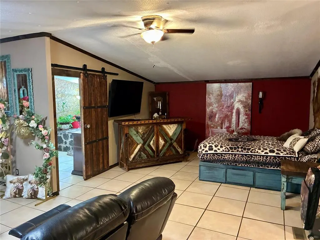 Photo 12 — 21508 S Frontage Road, Foss, OK 73647