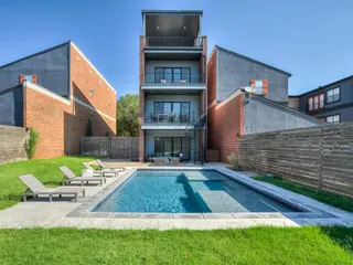 Sold home at 314 NE 3rd Street