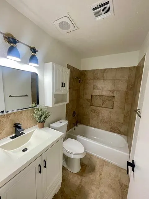 Photo 3 — 215 N Washington, Hobart, OK 73651