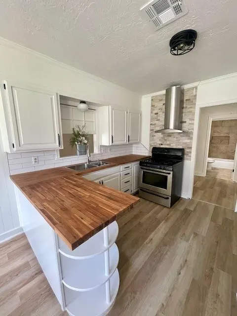 Photo 4 — 215 N Washington, Hobart, OK 73651