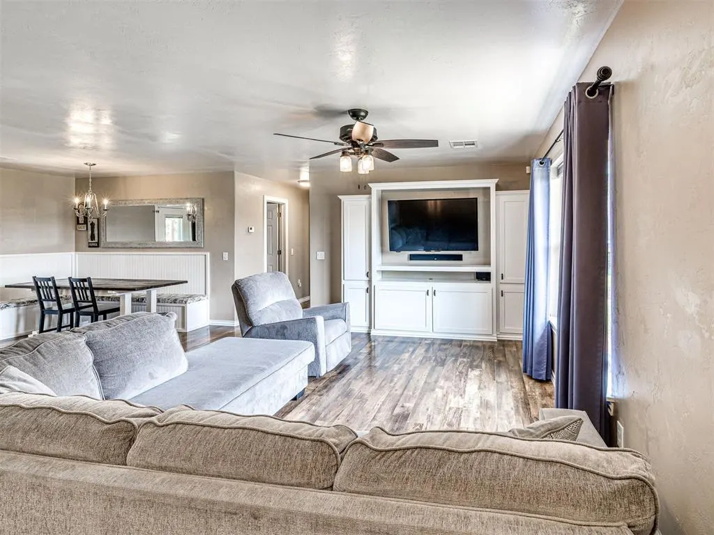 Photo 4 — 30138 Shorter Lane, Macomb, OK 74852