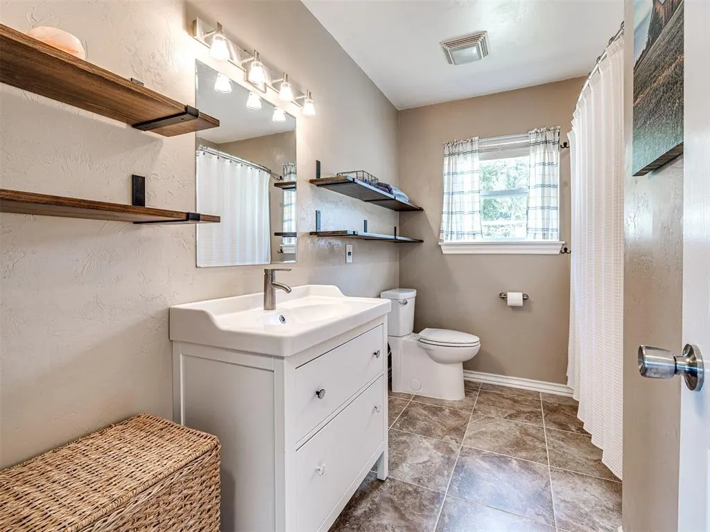Photo 14 — 30138 Shorter Lane, Macomb, OK 74852