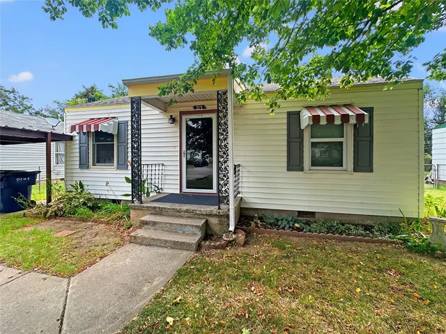 Front exterior — 713 S Mahan Avenue, El Reno, OK 73036
