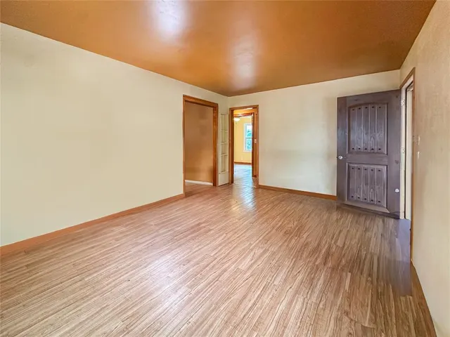 Photo 3 — 713 S Mahan Avenue, El Reno, OK 73036