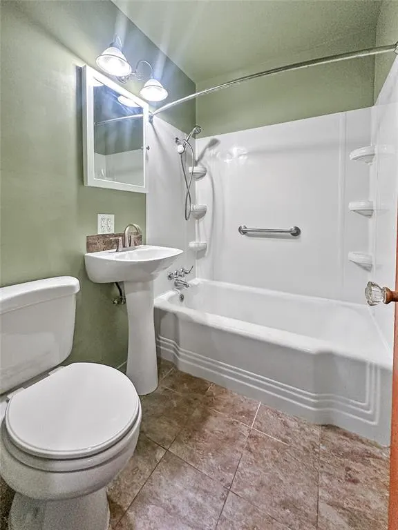 Photo 11 — 713 S Mahan Avenue, El Reno, OK 73036