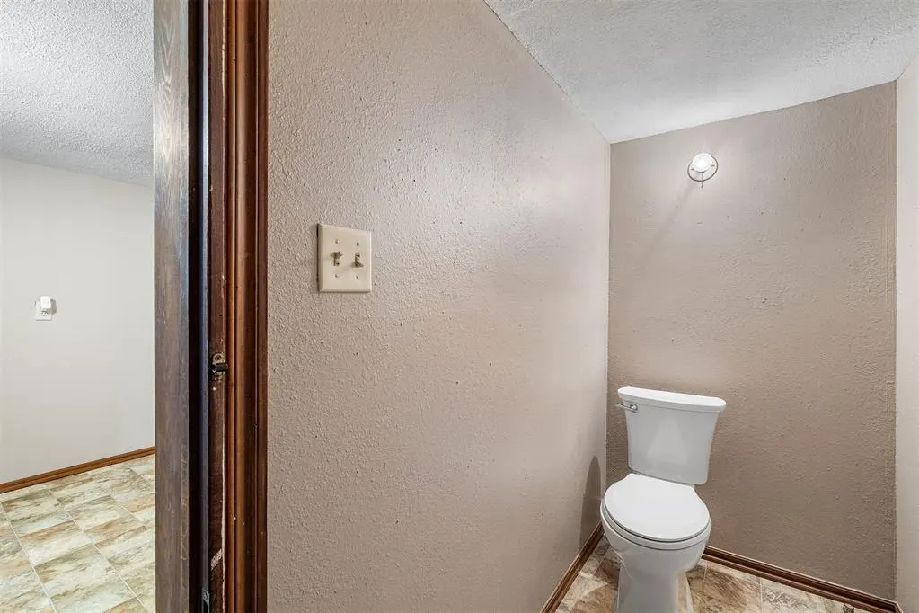 Photo 10 — 1600 S Choctaw Avenue, El Reno, OK 73036