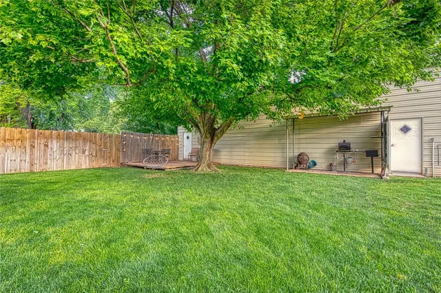 Photo 3 — 1304 Lynnwood Drive, Elk City, OK 73644